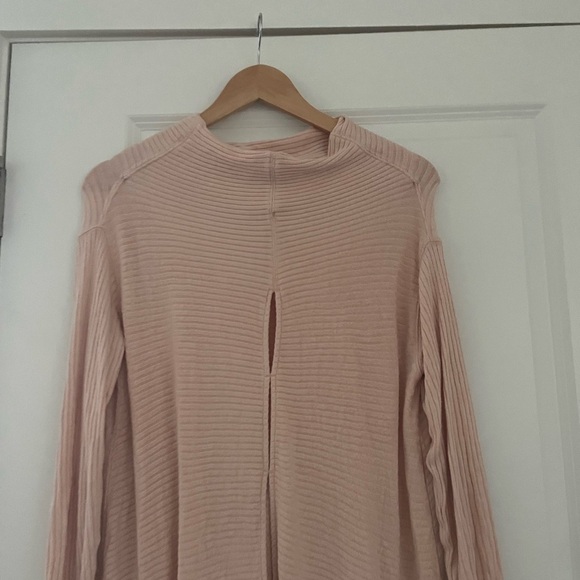 We the Free Lover Split Back Ribbed Sweater Pullover Peachy Pink Raw Hem - Picture 7 of 10